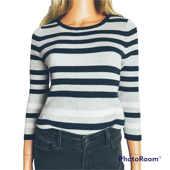 Basic Striped 3/4 Sleeve Sweater - Picture 3 of 6